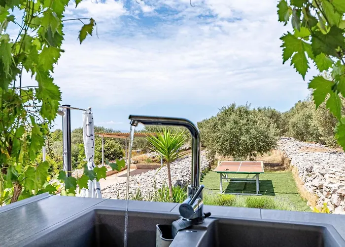 Villa Holiday Home Roza With Whirlpool By Villas Guide *