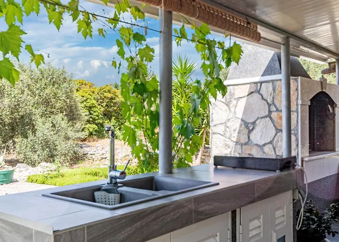 Holiday Home Roza With Whirlpool By Villas Guide